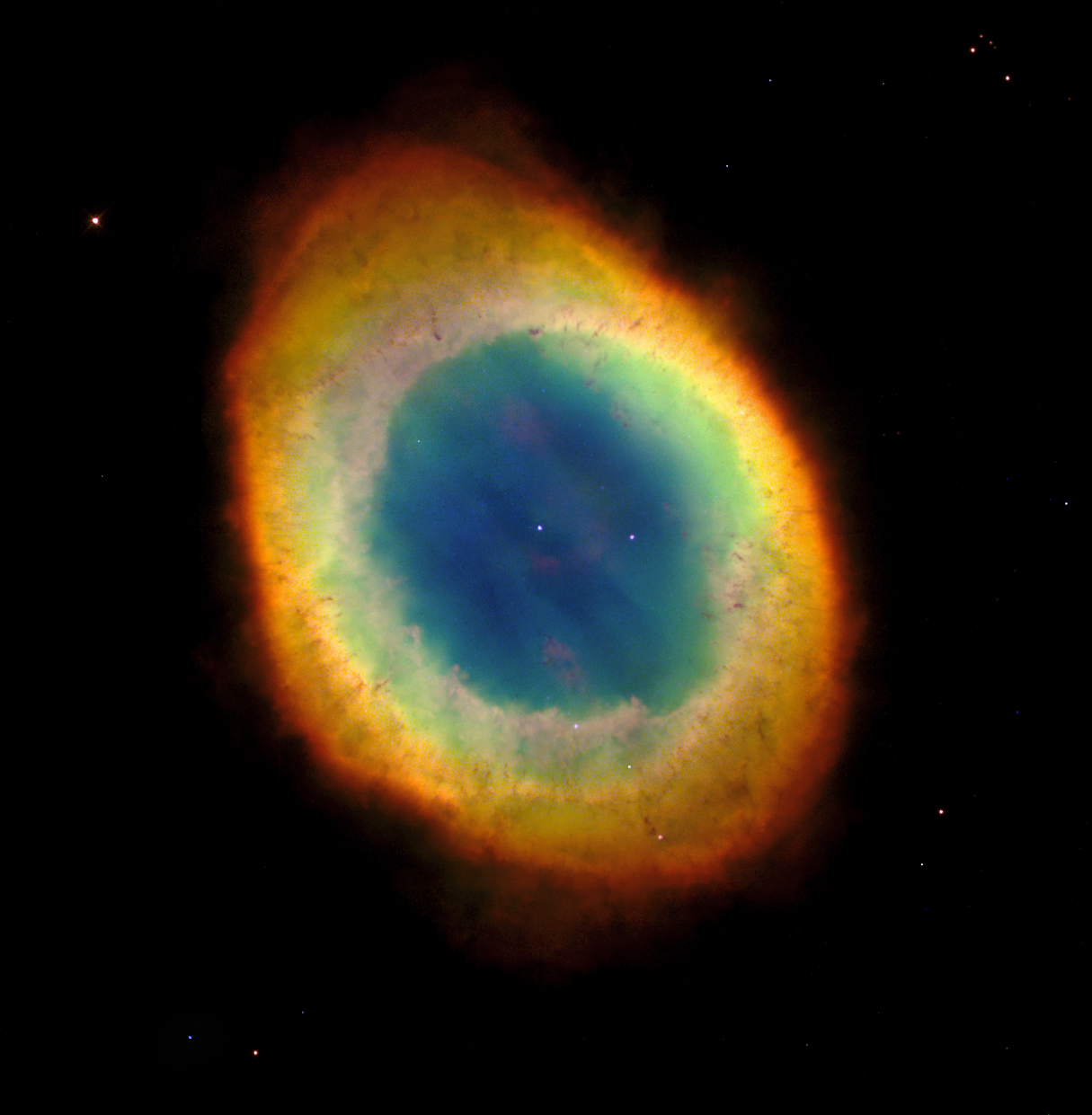 De Ringnevel M57 (of NGC 6720) in het sterrenbeeld Lier